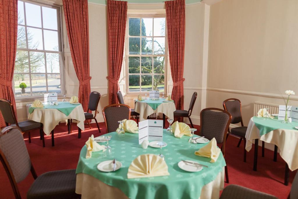Woodland House Hotel Dumfries Buitenkant foto