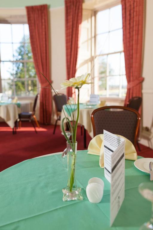 Woodland House Hotel Dumfries Buitenkant foto